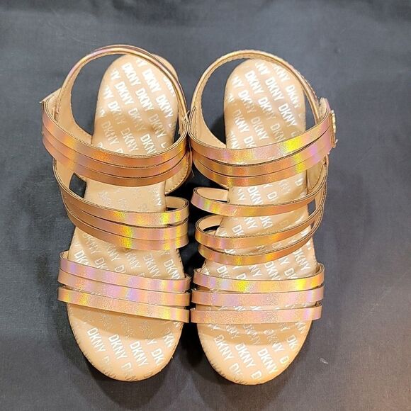 BRAND NEW DKNY KIDS AMBER LYNN PLATFORM WEDGE SANDAL G1 - Picture 2 of 15